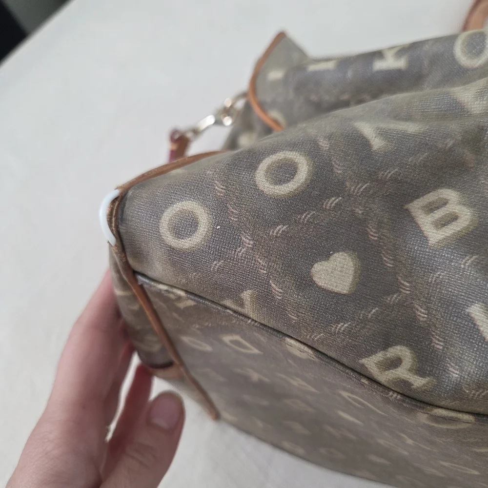 Vintage Dooney & Bourke Brown Spellout Heart Duffle Bag Carry-on Leather Brown - Picture 13 of 16
